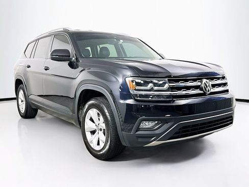 Used 2018 Volkswagen Atlas SE FWD image 2