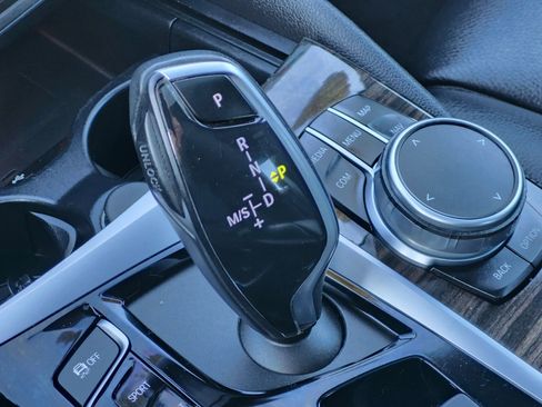 Used 2019 BMW 530i xDrive 530i xDrive image 28