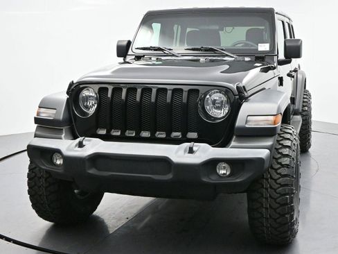 Used 2023 Jeep Wrangler Unlimited Sport AWD/4WD image 3