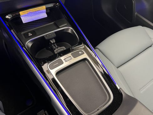 New 2026 Mercedes-Benz GLB 250 4MATIC image 34