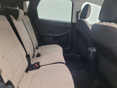 Used 2022 Ford Escape SE FWD image 19
