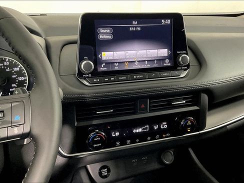New 2026 Nissan Rogue SV w/ Cold Weather Package FWD image 7
