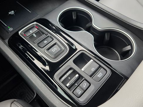 Used 2025 Honda Pilot Touring image 31