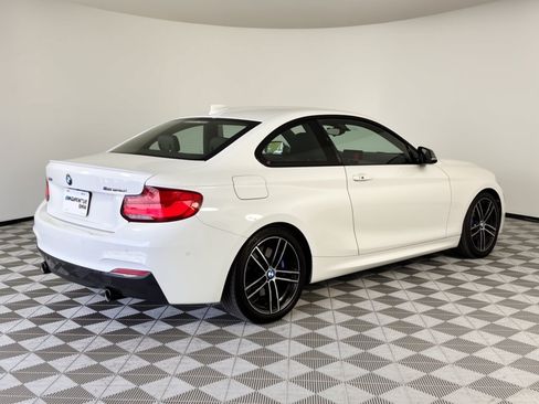 Used 2018 BMW M240i Coupe RWD image 9
