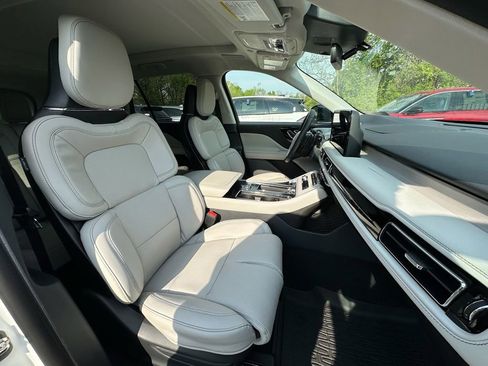 New 2026 Lincoln Aviator Reserve AWD/4WD image 23