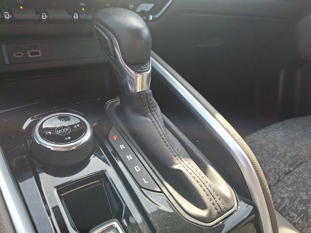 Used 2023 Chevrolet Colorado ZR2 AWD/4WD image 14