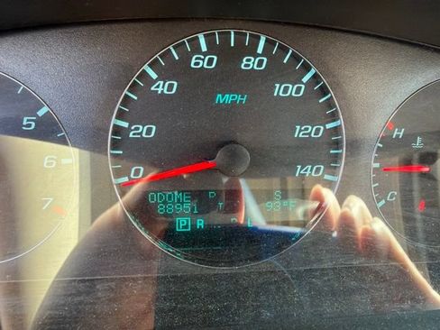 Used 2013 Chevrolet Impala LTZ FWD image 10