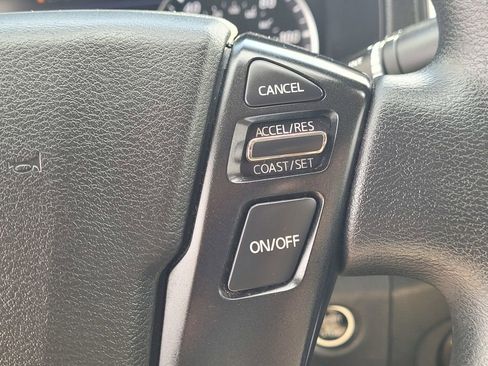 Used 2023 Nissan Frontier SV image 15