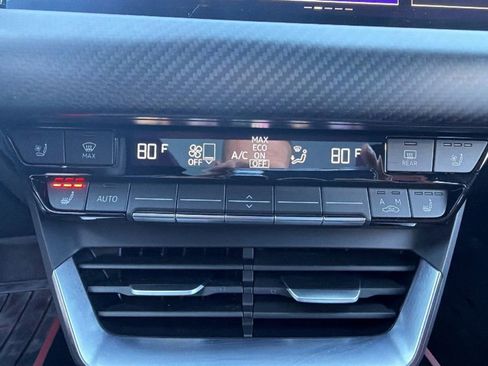 Used 2024 Audi e-tron GT Prestige w/ Prestige Package image 26