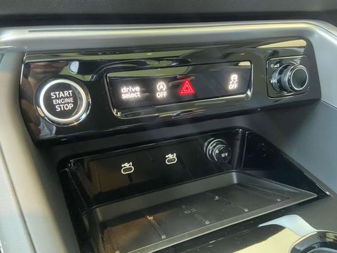 New 2025 Audi Q5 Prestige image 26