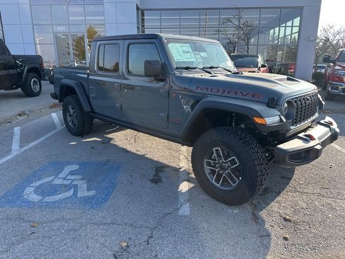New 2026 Jeep Gladiator Mojave w/ Safety Group image 41