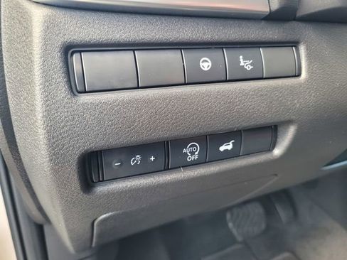 Certified 2025 Nissan Rogue SL w/ Tech Package image 19