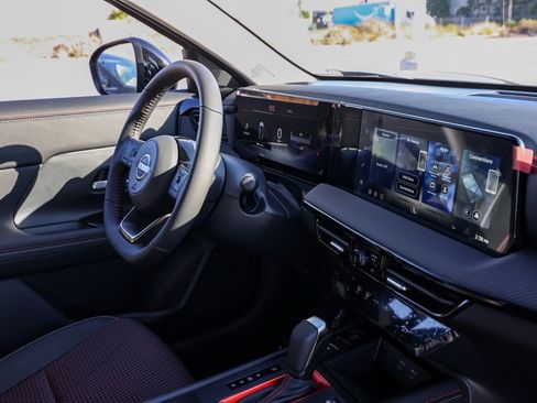 New 2026 Nissan Kicks SR image 20