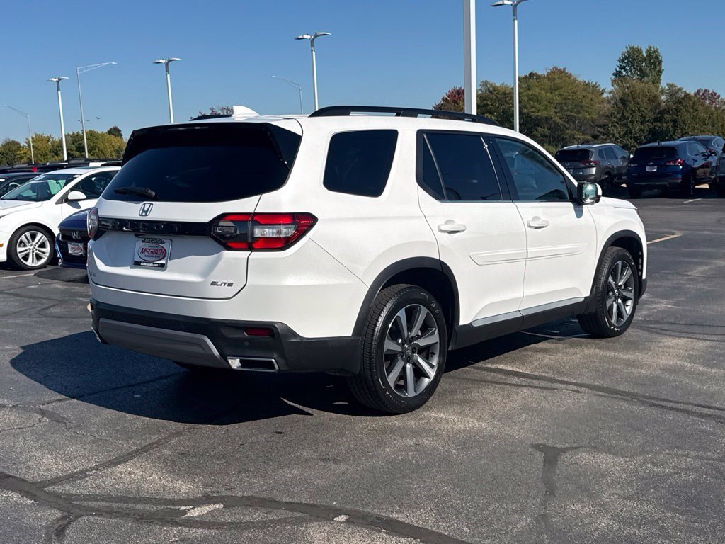 Certified 2025 Honda Pilot Elite image 11