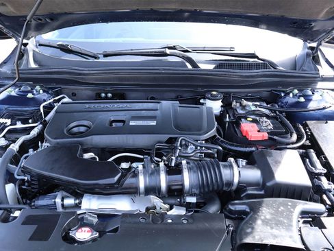 Used 2020 Honda Accord Touring image 9