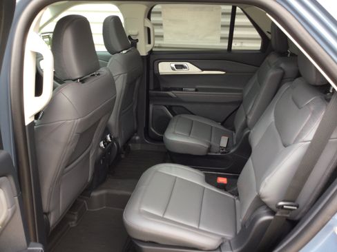 New 2026 Ford Explorer Active AWD/4WD image 6