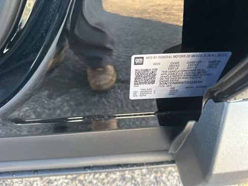 New 2026 Chevrolet Equinox EV LT image 37