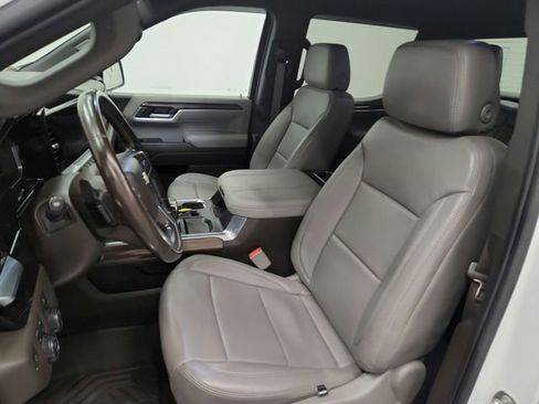 Used 2023 Chevrolet Silverado 1500 LT w/ Z71 Off-Road Package image 18