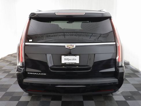 Used 2020 Cadillac Escalade Premium Luxury image 19