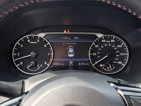 Used 2023 Nissan Altima 2.5 SR w/ SR Premium Package image 16