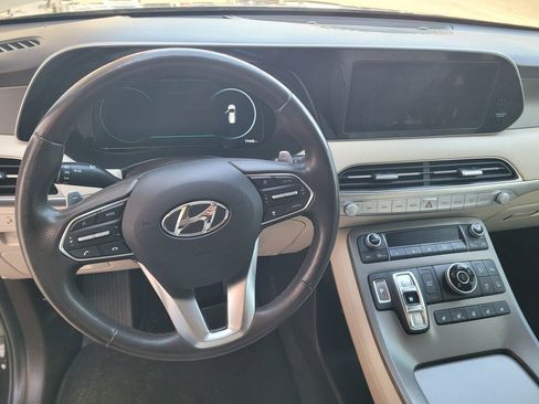Used 2021 Hyundai Palisade Calligraphy w/ Winter Package image 12