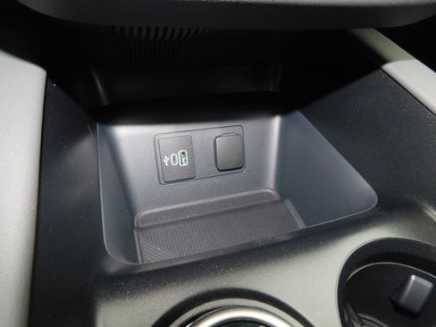 Used 2024 Honda Accord Sport image 45