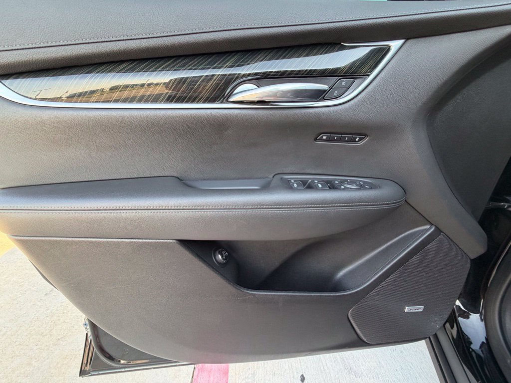 Used 2021 Cadillac XT6 Premium Luxury FWD image 18