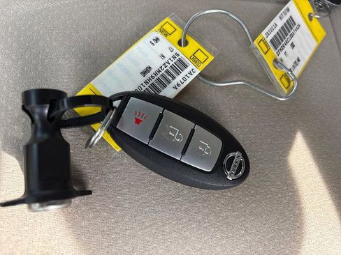 Used 2017 Nissan Murano S w/ Navigation Package AWD/4WD image 29