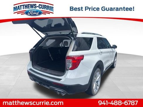 Used 2022 Ford Explorer Platinum w/ Equipment Group 601A AWD/4WD image 5