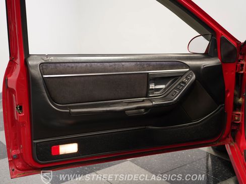Used 1990 Ford Thunderbird Super image 37