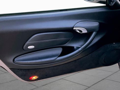 Used 2002 Porsche Boxster RWD image 19