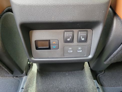 New 2026 Nissan Rogue Platinum image 10