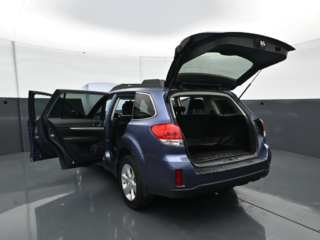 Used 2013 Subaru Outback Wilderness AWD/4WD image 32