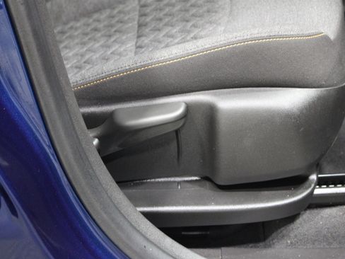 Used 2022 Chevrolet Equinox LT FWD image 27