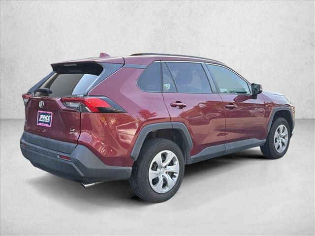 Used 2021 Toyota RAV4 LE AWD/4WD image 5