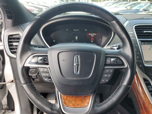 Used 2019 Lincoln Nautilus Select image 20