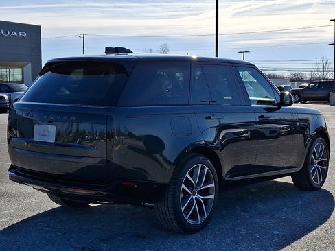 New 2026 Land Rover Range Rover SE image 4