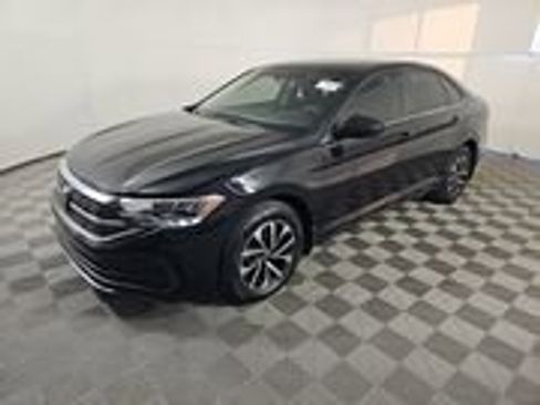 Used 2024 Volkswagen Jetta S image 3