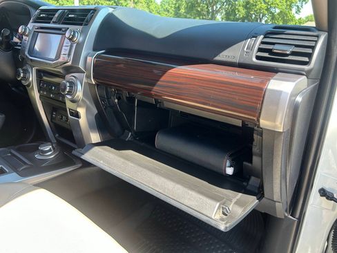 Used 2018 Toyota 4Runner Limited AWD/4WD image 27