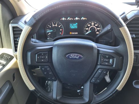 Used 2019 Ford F150 XLT image 9