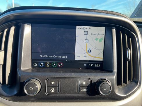 Used 2019 Chevrolet Colorado ZR2 image 14