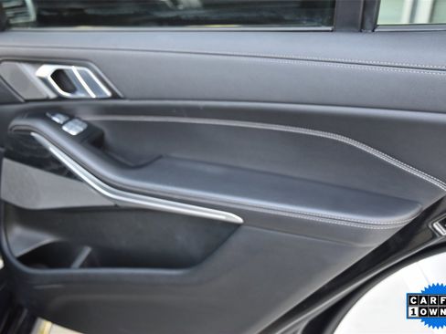 Used 2022 BMW X7 M50i w/ Cold Weather Package image 22