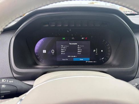 Used 2023 Volvo XC90 B5 Core w/ Protection Package Premier image 6