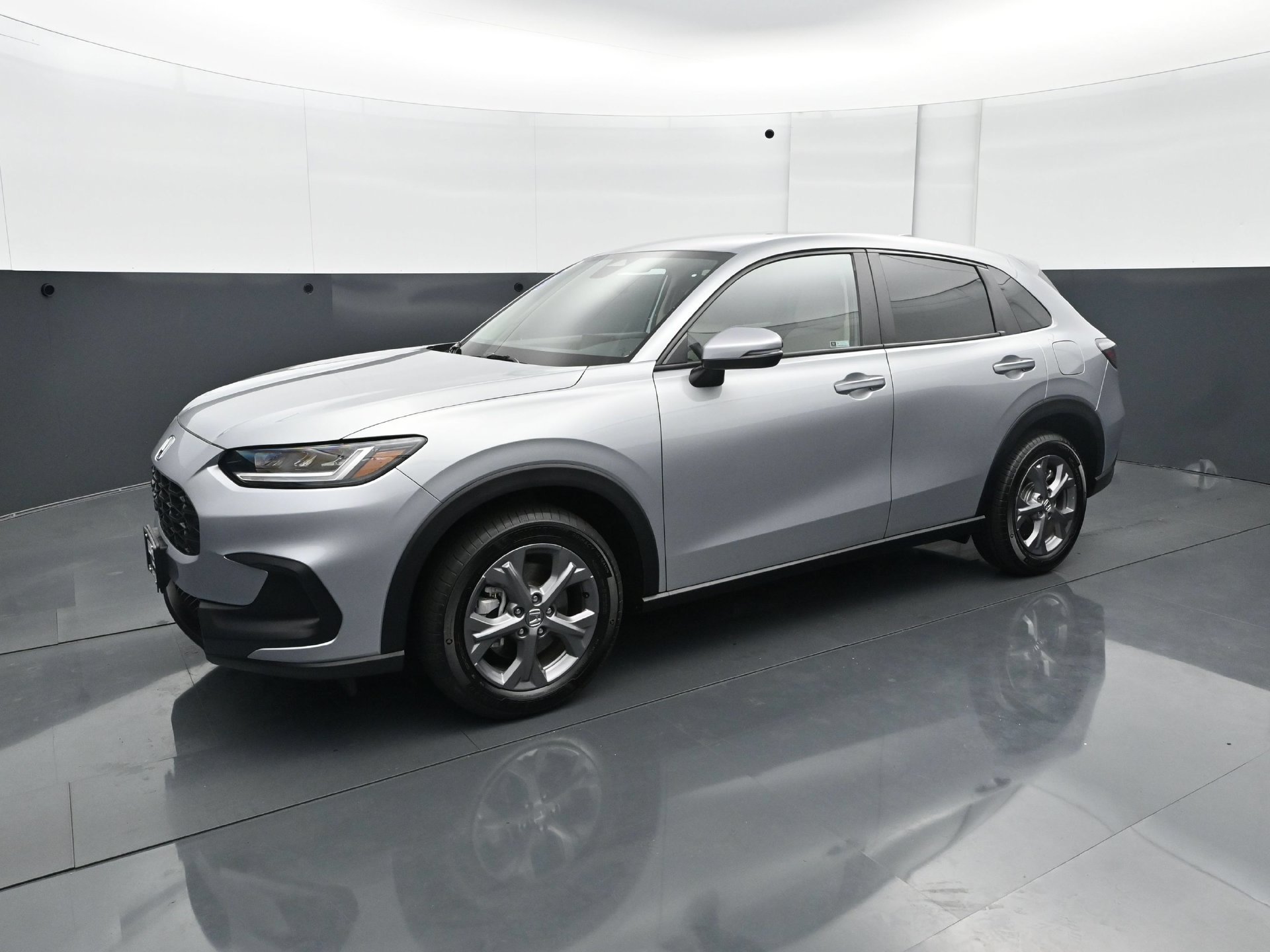 Used 2026 Honda HR-V LX image 2