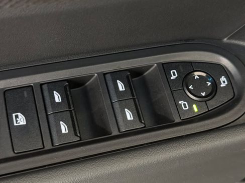 Certified 2025 MINI Cooper S image 13