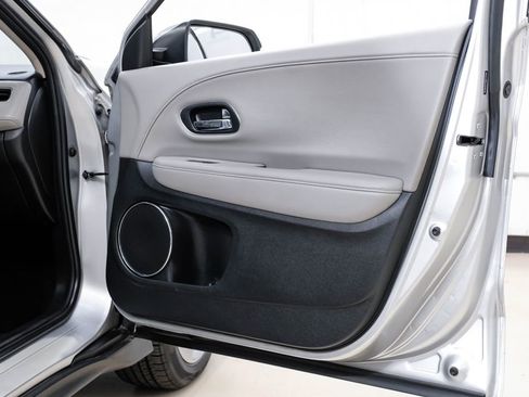 Used 2016 Honda HR-V EX-L image 39