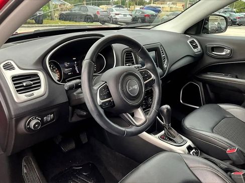 Used 2017 Jeep Compass Latitude w/ Popular Equipment Group image 14