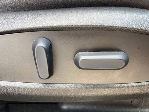 Used 2023 Chevrolet Blazer RS image 39