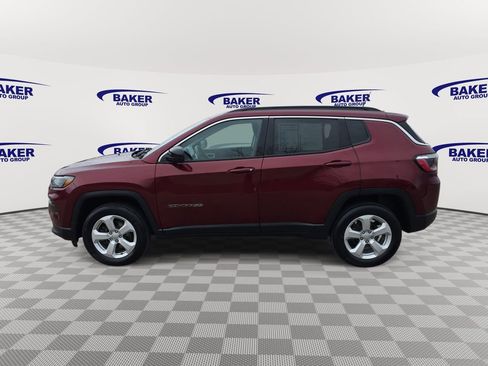 Used 2022 Jeep Compass Latitude w/ Convenience Group AWD/4WD image 8