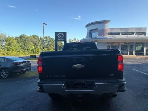 Used 2017 Chevrolet Silverado 2500 LTZ w/ Vortec Plus Package AWD/4WD image 6